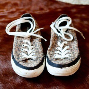 Leopard Print Converse with zipper detail sz 9